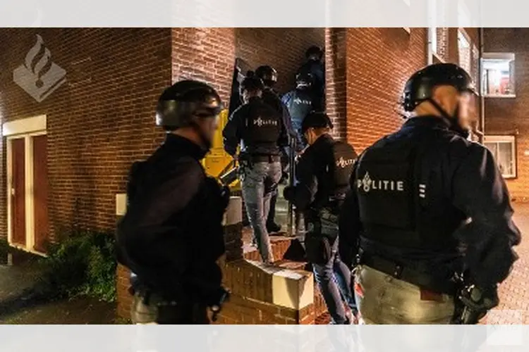 Onderzoeken naar sextortion leiden tot ruim dertig aanhoudingen