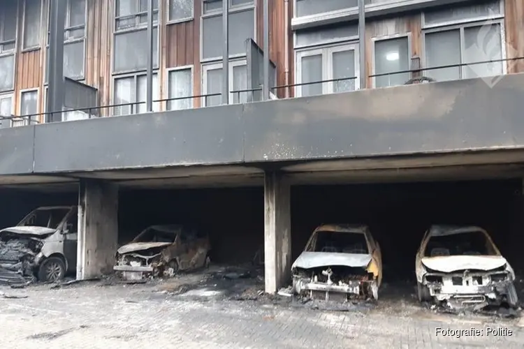 Onderzoekteam voor brand in Den Haag uitgebreid