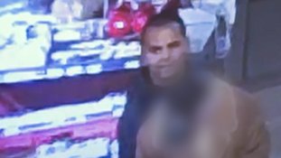 Diefstal portemonnee in supermarkt, getuigen gezocht