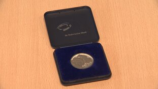 Herkent u deze sieraden en spullen?