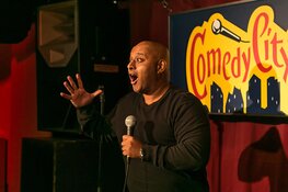 De comedyclub van Den Haag opent zijn deuren weer