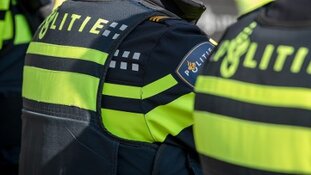 Vrouw gewond bij steekincident; politie zoekt getuigen