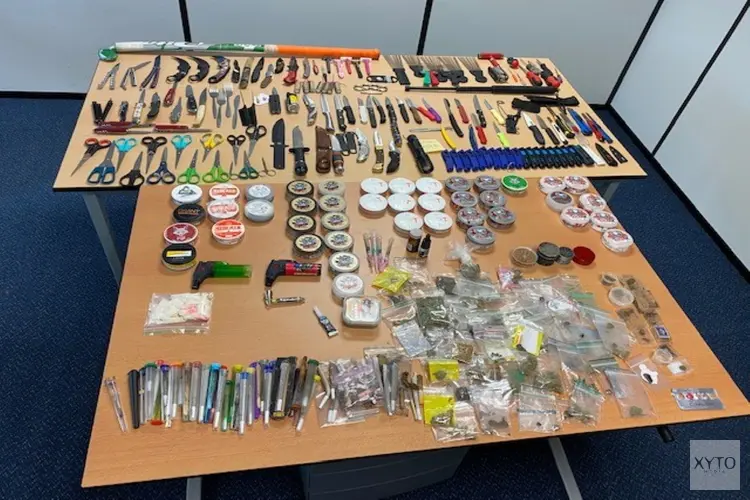 Steekwapens en drugs in beslag genomen op kermis