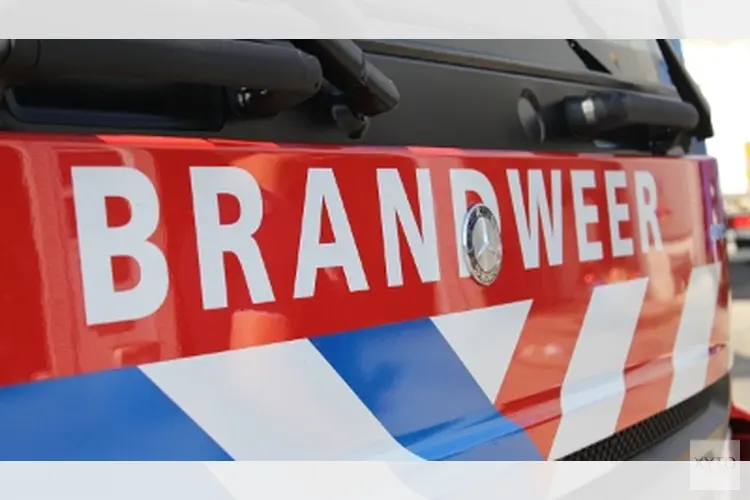 Getuigen gezocht na brand politieauto