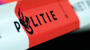 Vuurwerkbommen zorgen voor schade, politie zoekt getuigen