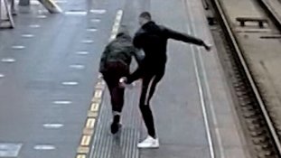 Gezocht: Zware mishandeling CS Den Haag