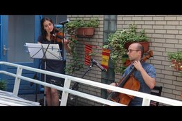 Residentie Orkest brengt Portiekmuziek rechtstreeks naar de Haagse wijken