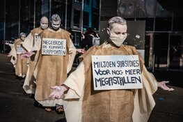 Zondag 27 juni voert XR Den Haag Boetelingen Optocht voor klimaatrechtvaardigheid in centrum Den Haag.