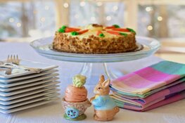 Paaslunch bij ADO voor mantelzorgers van mensen met dementie - KPN Mooiste Contact Fonds en Alzheimer Nederland organiseren een paaslunch in het Cars Jeans Stadion