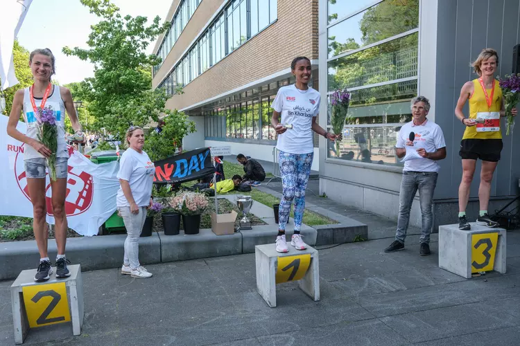 The Royal Ten vierde zijn 25ste jubileumeditie met ruim 1700 deelnemers bij ROC Mondriaan