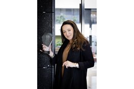 Voorburgse Ondernemer Lisette Lucas ontvangt prestigieuze Award uit New York