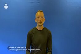 ‘Er zou standaard een gebarentolk beschikbaar moeten zijn’