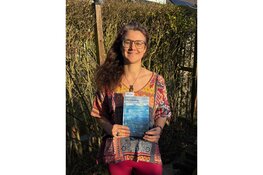 Nieuwe dichtbundel ‘Ver*bin*ding’ combineert taalspel met kleurrijke illustraties