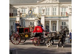 Beleef 200 jaar traditie met nieuwe vitrine-expo over geloofsbrievenceremonie