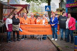 Een eeuw kermisplezier: familie De Vries/Overdevest al 100 jaar het hart van de Oranjekermis