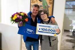 Carla uit Den Haag wint 100.000 euro bij de VriendenLoterij