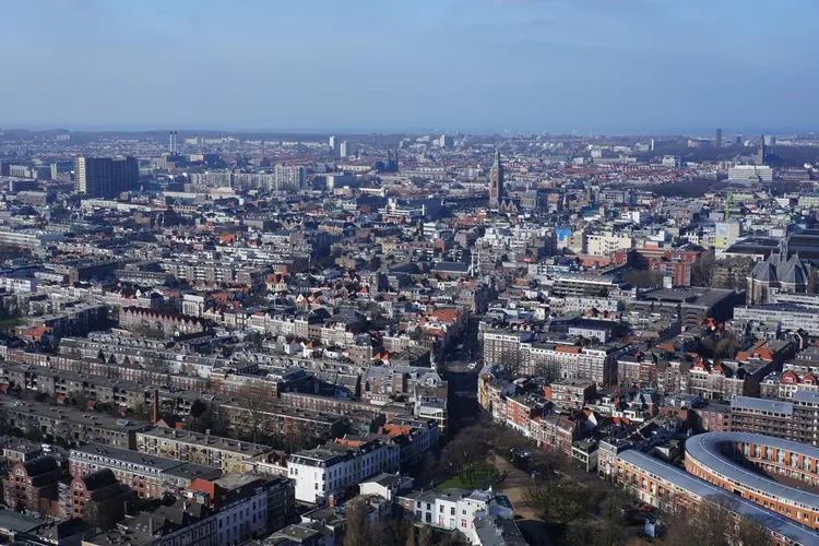 “Kleinere woningen, grotere druk in Den Haag” – Storage Share signaleert trend naar opslagruimte