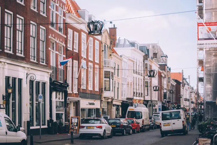 De maatschappelijke functie van de regiotaxi: de verbinding tussen stad en platteland