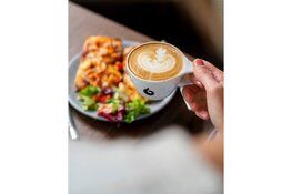 Doppio Espresso Den Haag viert tienjarig jubileum met feestweek