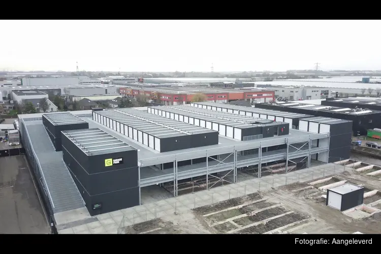 GaragePark opent grootste garageboxlocatie van Europa in Wateringen, Den Haag
