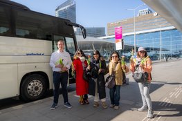 Eerste expressbus van Den Haag naar Keukenhof vertrokken na succesvolle pilot vorig jaar