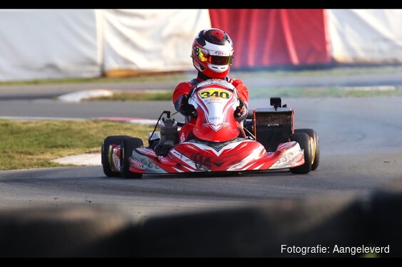 Haagse kartcoureur weet pole position te verzilveren