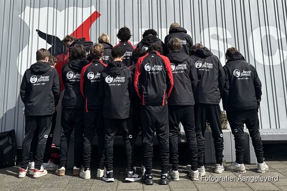 KUSI Trade is de nieuwe sponsor van jeugdvoetbalclub HBS Craeyenhout in Den Haag