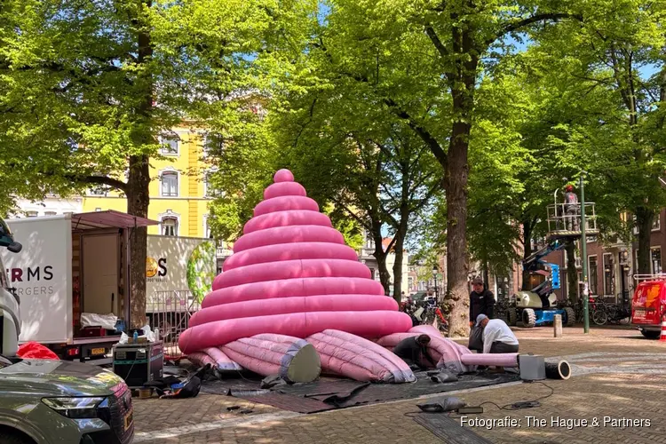 Duikbrillen en blaasmotoren – zo verrijst BlowUp Jubilee in Den Haag