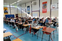 Politici, bestuurders en artiesten doen publiekelijk klimaatexamen in Den Haag