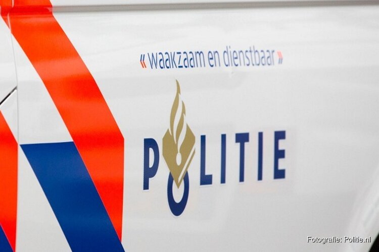Politie verwijdert actievoerders van A12 in Den Haag